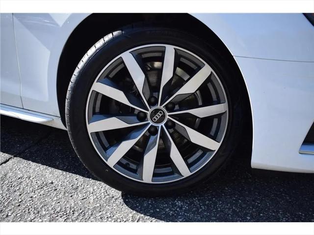 2022 Audi A4 Premium 40 TFSI quattro S tronic