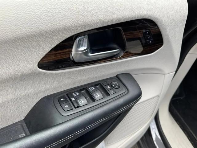 2023 Chrysler Pacifica Hybrid Limited