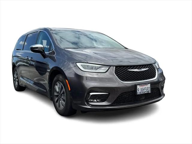 2023 Chrysler Pacifica Hybrid Limited