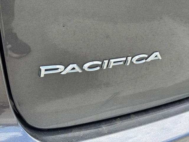 2023 Chrysler Pacifica Hybrid Limited