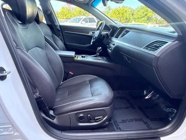 2015 Hyundai Genesis 3.8