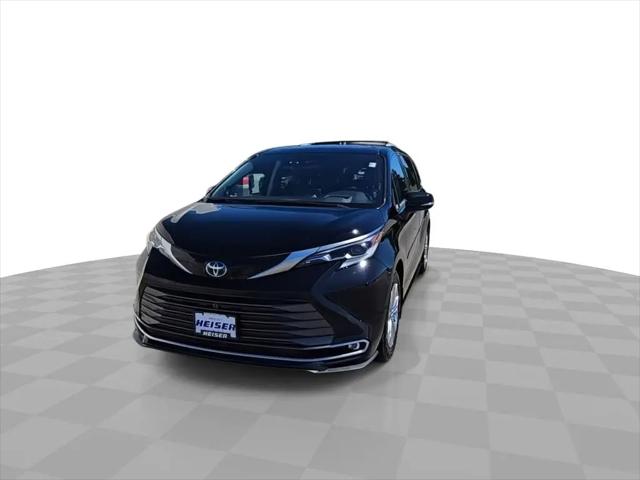 2022 Toyota Sienna Platinum