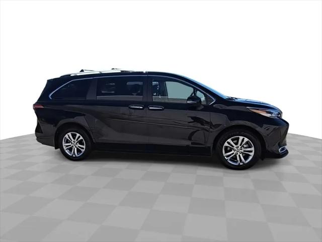 2022 Toyota Sienna Platinum