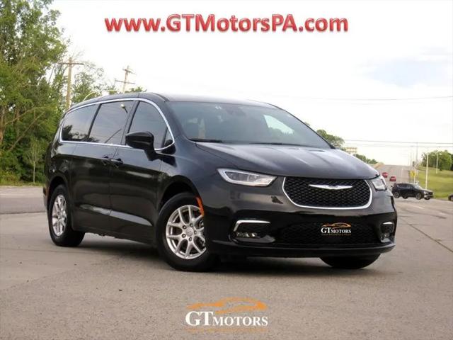 2025 Chrysler Pacifica Select for sale in Philadelphia, PA