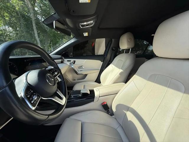 2021 Mercedes-Benz A 220 A 220