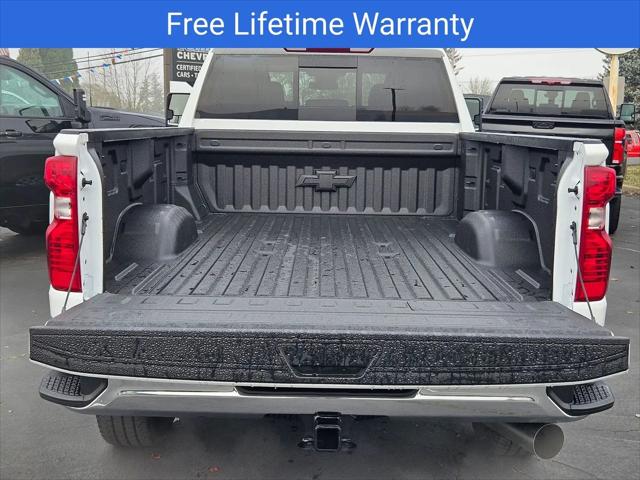 2026 Chevrolet Silverado 3500HD Crew Cab, Long Bed, LT Dual Rear Wheel, RWD