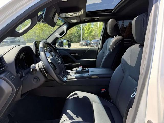 2023 Lexus LX Premium