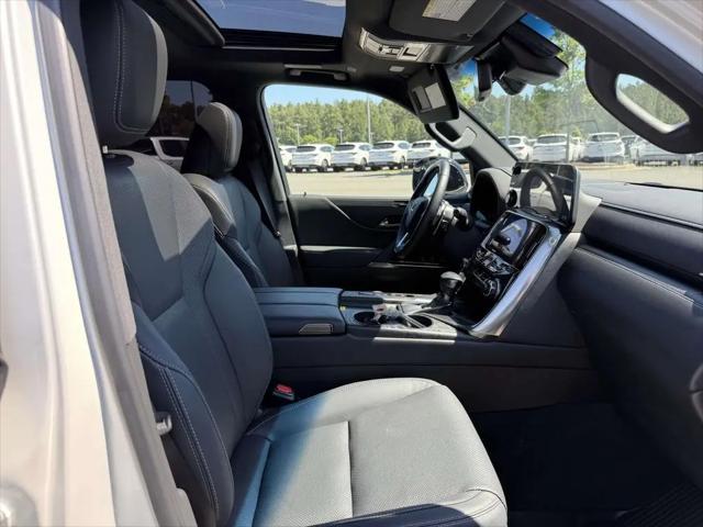 2023 Lexus LX Premium