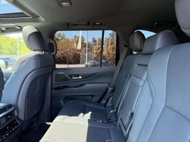 2023 Lexus LX Premium
