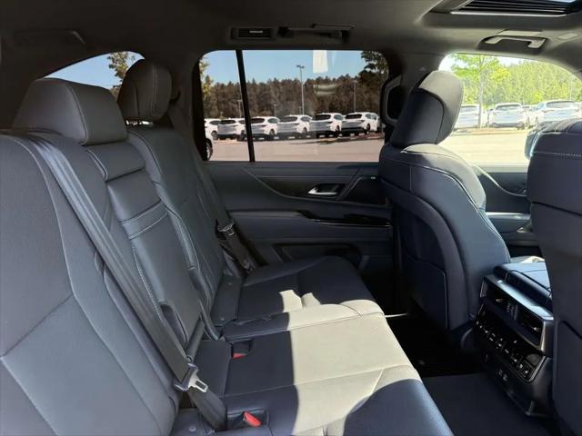 2023 Lexus LX Premium