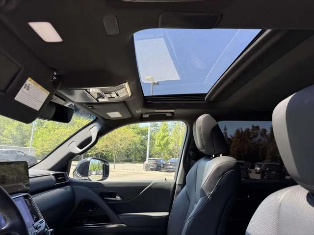 2023 Lexus LX Premium