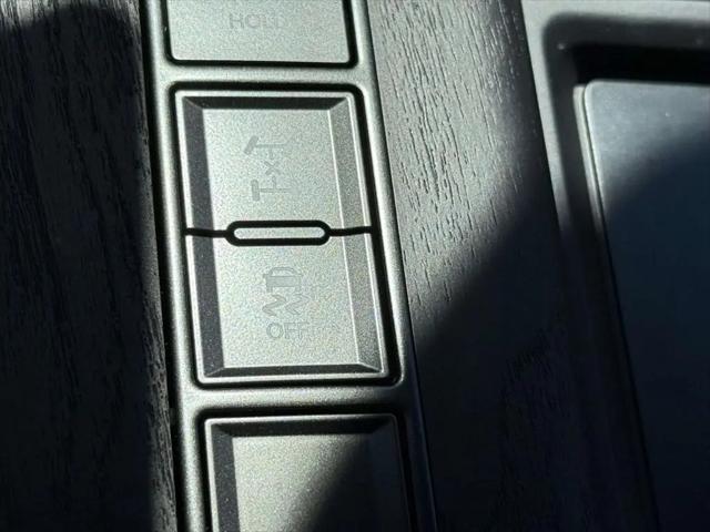 2023 Lexus LX Premium