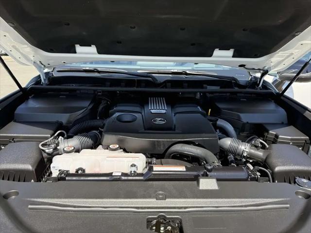 2023 Lexus LX Premium