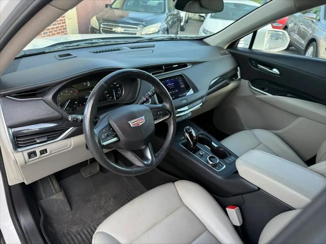 2020 Cadillac XT4 AWD Premium Luxury