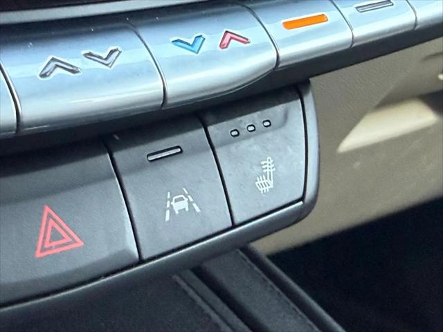 2020 Cadillac XT4 AWD Premium Luxury