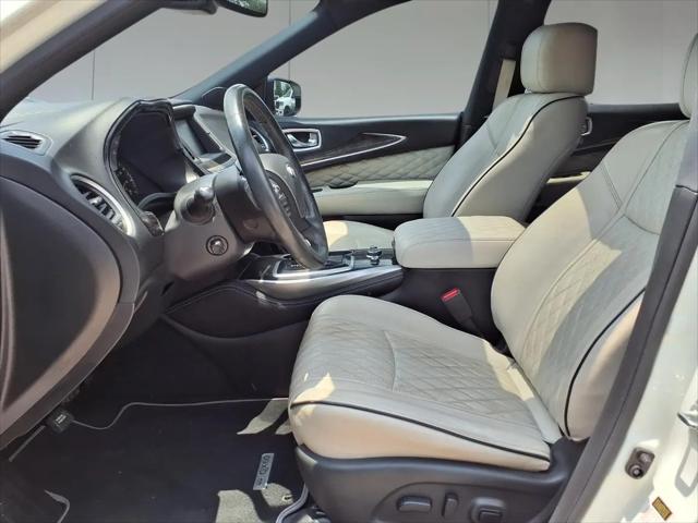 2019 INFINITI QX60 LUXE
