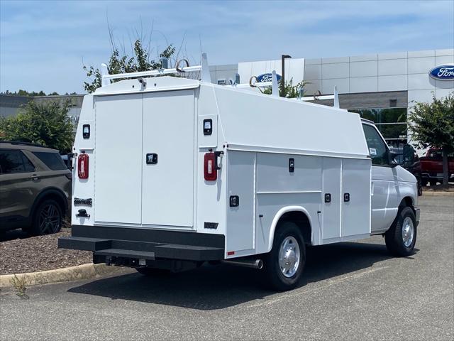 2026 Ford E-350 Cutaway Base Cutaway