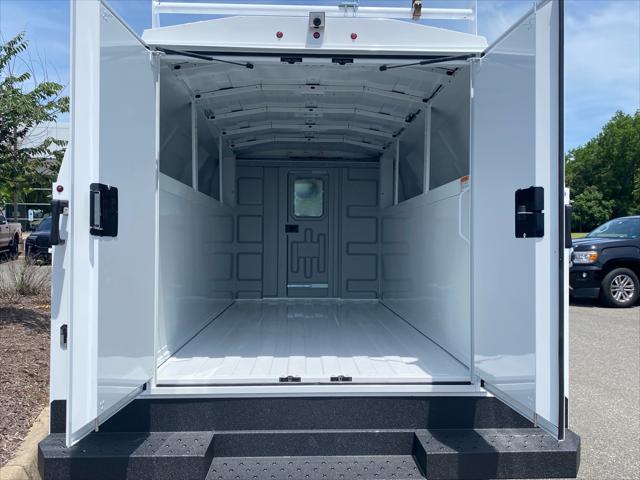 2026 Ford E-350 Cutaway Base Cutaway