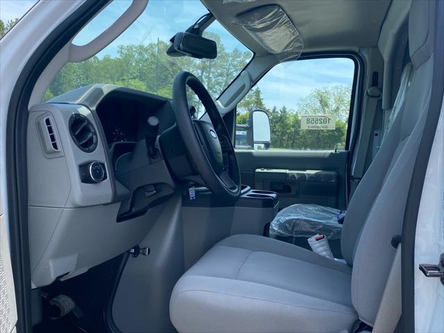 2026 Ford E-350 Cutaway Base Cutaway