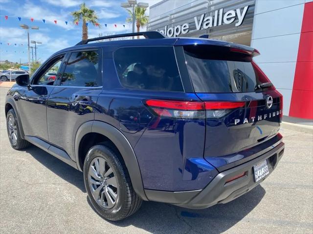 2024 Nissan Pathfinder SV FWD