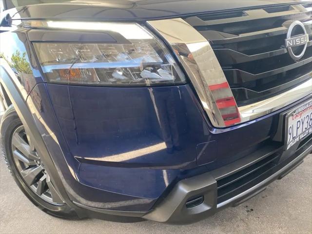 2024 Nissan Pathfinder SV FWD