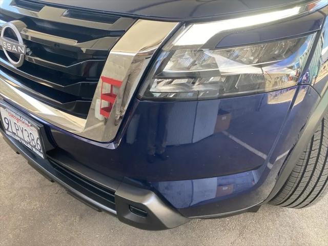 2024 Nissan Pathfinder SV FWD