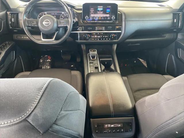 2024 Nissan Pathfinder SV FWD