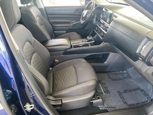 2024 Nissan Pathfinder SV FWD