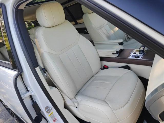 2022 Land Rover Range Rover P400 SE