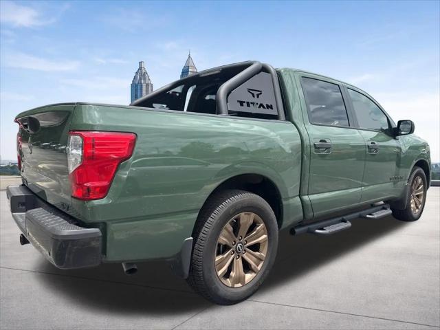 2024 Nissan Titan Crew Cab SV 4x2