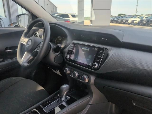 2024 Nissan Kicks SV Xtronic CVT