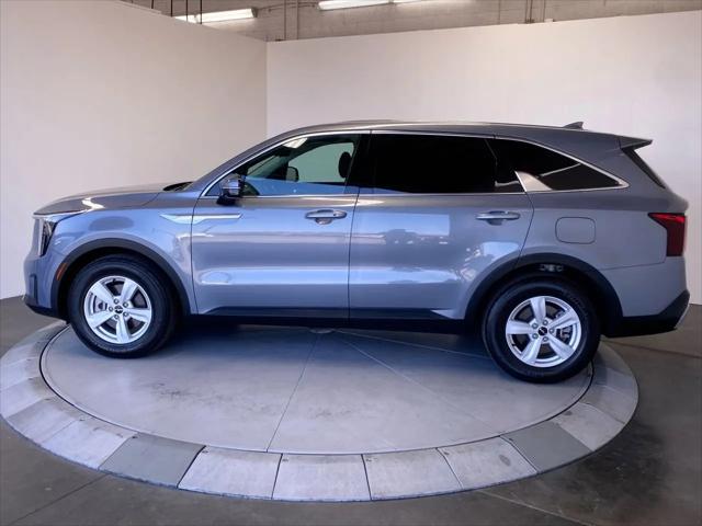 2025 Kia Sorento LX