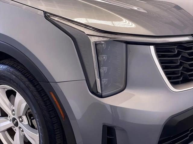 2025 Kia Sorento LX