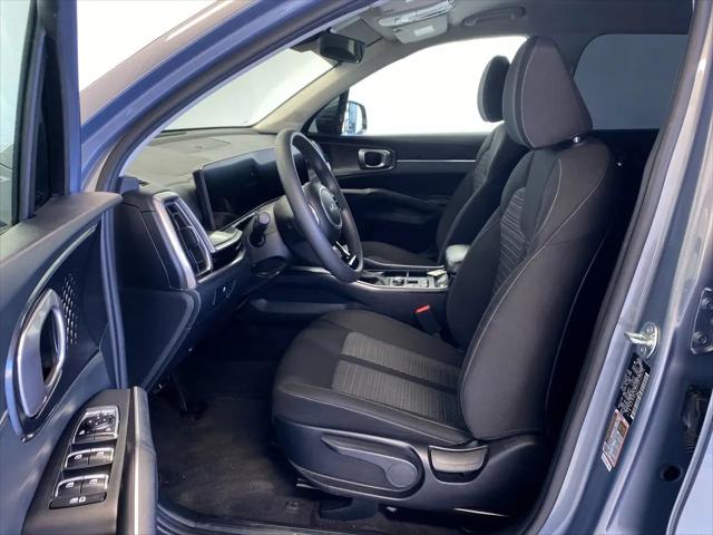 2025 Kia Sorento LX