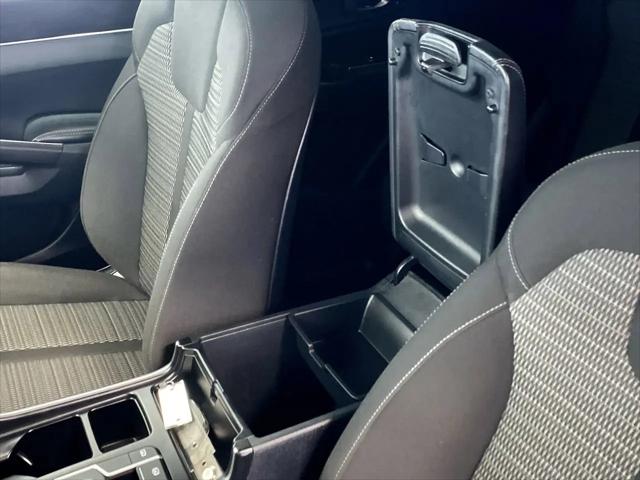 2025 Kia Sorento LX