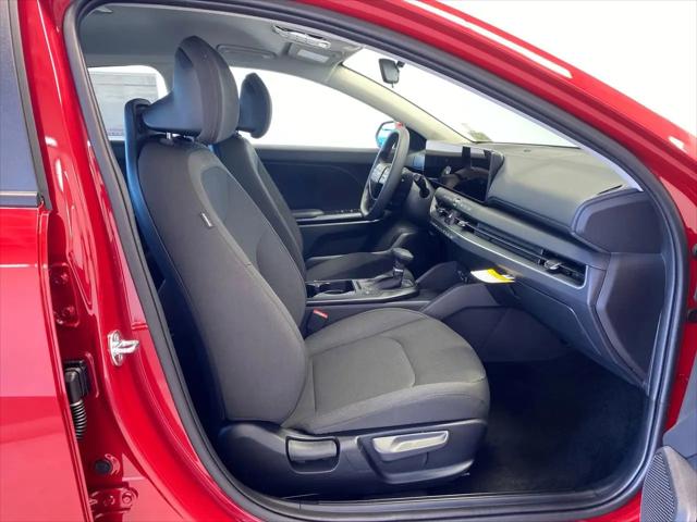 2026 Kia K4 LXS