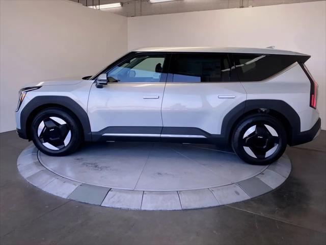 2026 Kia EV9 Light Long Range