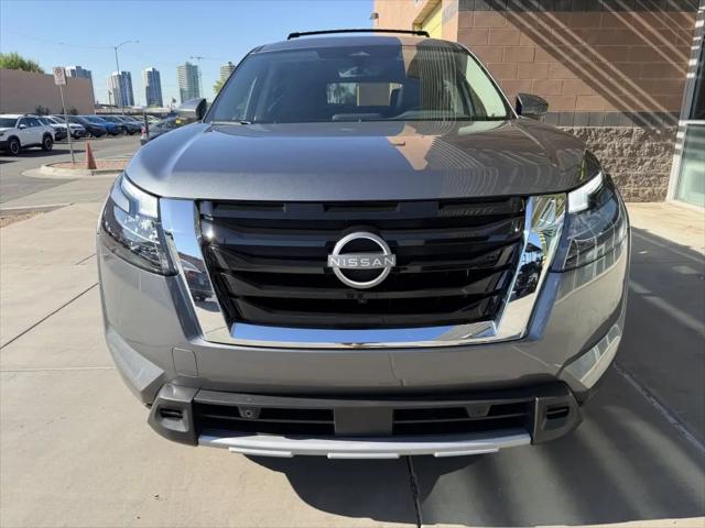 2025 Nissan Pathfinder SL FWD