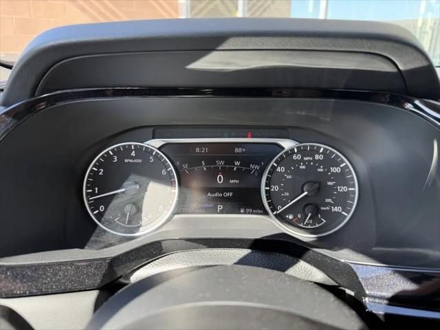 2025 Nissan Pathfinder SL FWD