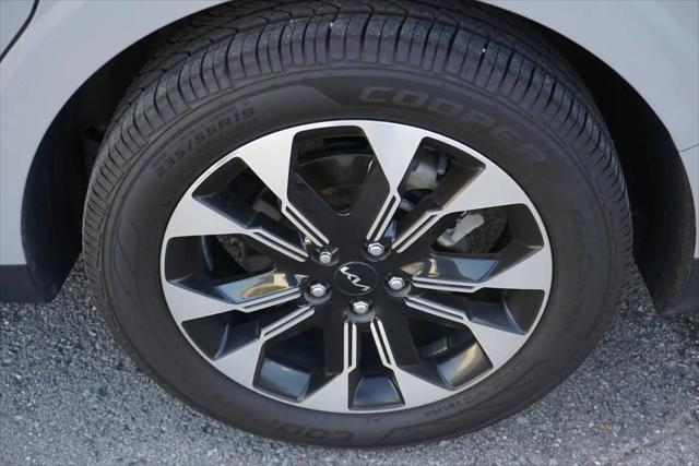 2022 Kia Carnival MPV EX