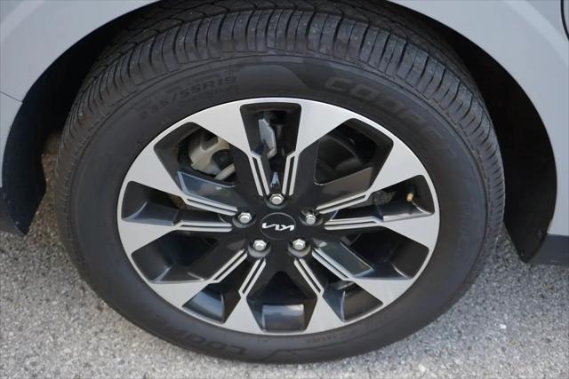 2022 Kia Carnival MPV EX