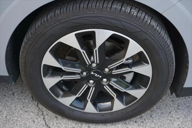 2022 Kia Carnival MPV EX