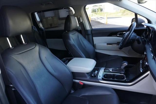 2022 Kia Carnival MPV EX