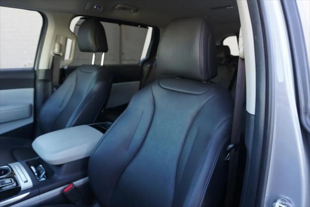 2022 Kia Carnival MPV EX