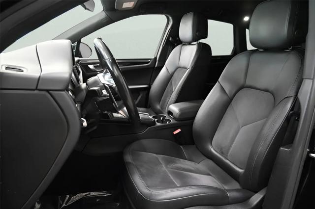 2019 Porsche Macan Macan