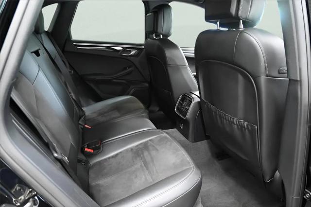 2019 Porsche Macan Macan