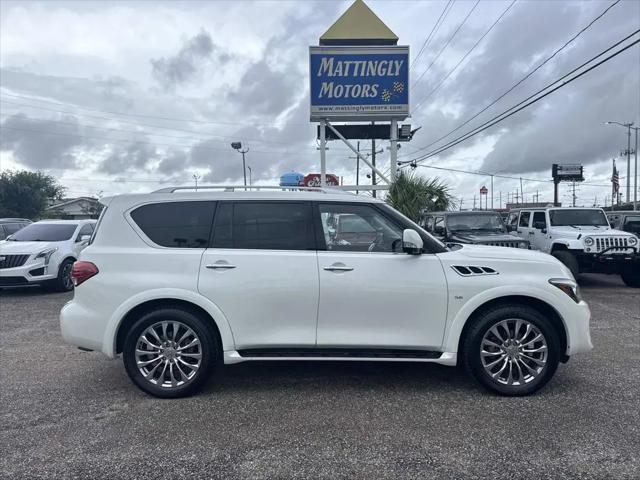 2017 INFINITI QX80 Standard