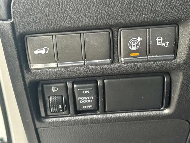2017 INFINITI QX80 Standard