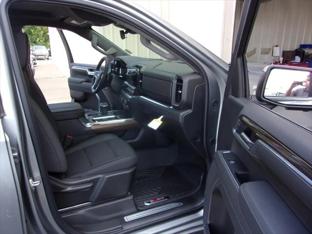 2026 Chevrolet Silverado 1500 4WD Crew Cab Standard Bed LT