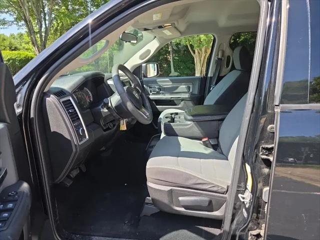 2022 Ram 1500 Classic SLT Crew Cab 4x2 5'7" Box